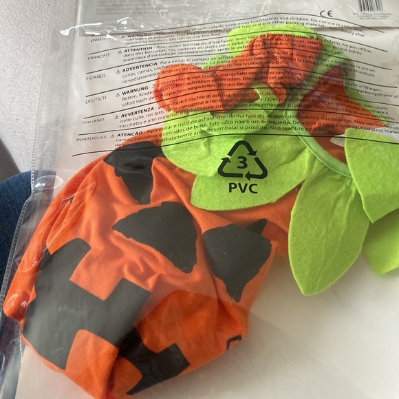 Incharacter jack-o’-lantern infant costume - Picture 2 of 4